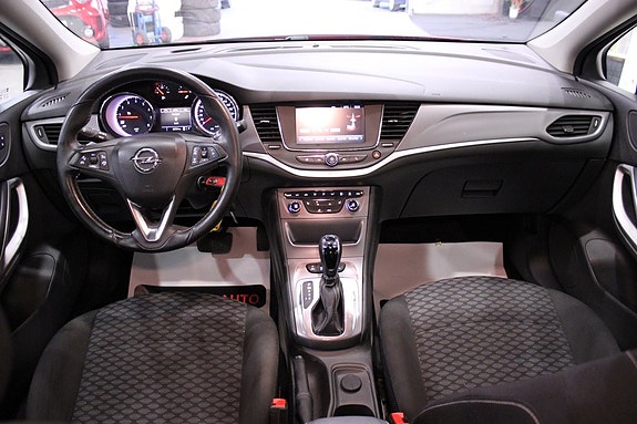 Opel Astra 12 of 26
