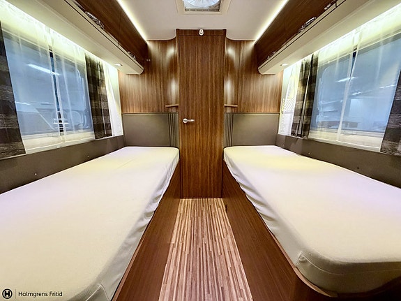 Adria Matrix M 670 SLT 50 Y EDITION 13 of 18