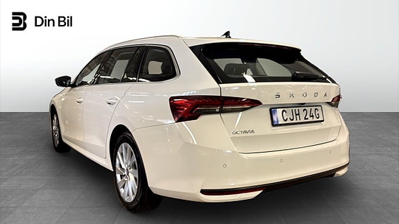 Skoda Octavia 3 of 12