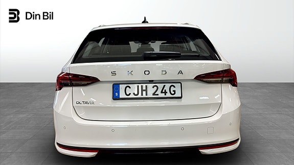 Skoda Octavia 5 of 12