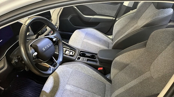 Skoda Octavia 8 of 12