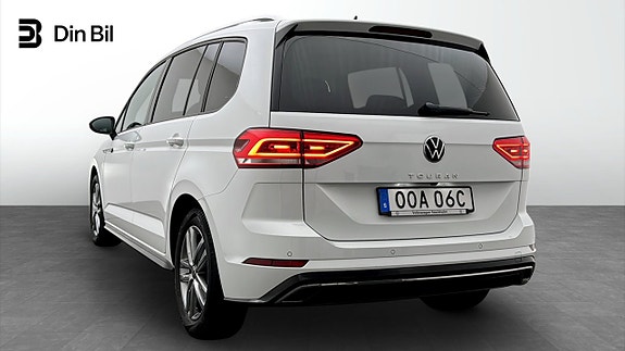 Volkswagen Touran 3 of 21