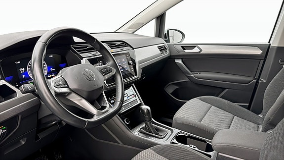 Volkswagen Touran 7 of 21