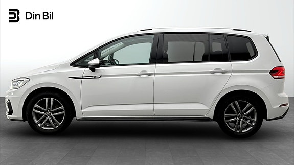 Volkswagen Touran 2 of 21
