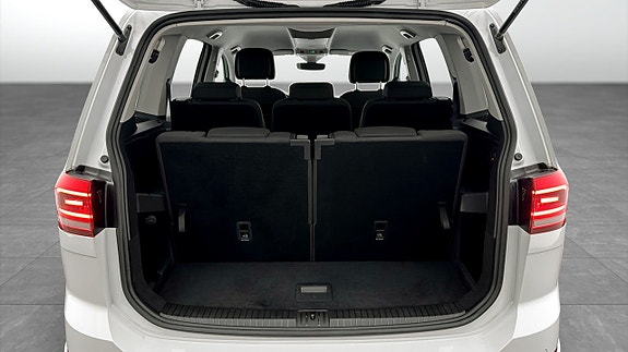 Volkswagen Touran 12 of 21