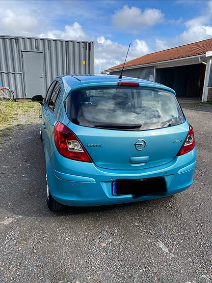 Opel Corsa 2 of 11