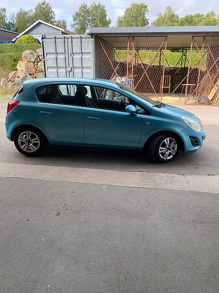 Opel Corsa 8 of 11