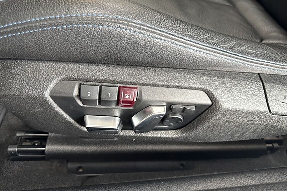 BMW M240i 10 of 11