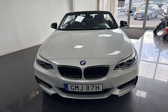 BMW M240i 3 of 11
