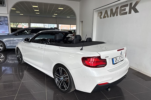 BMW M240i 5 of 11