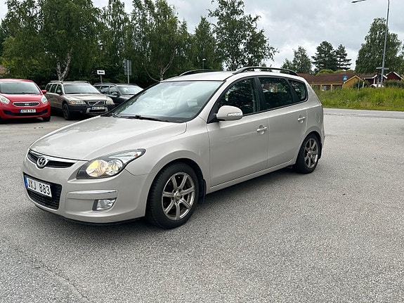 Hyundai i30 2 of 9