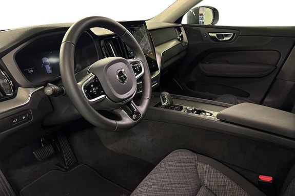 Volvo XC60 8 of 13