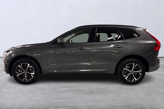Volvo XC60 2 of 13