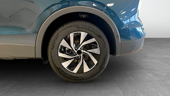 Volkswagen Tiguan 6 of 14