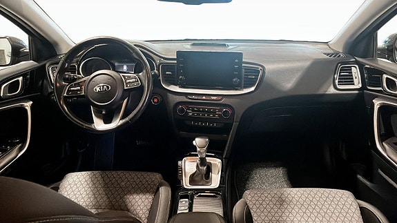Kia Ceed 4 of 12