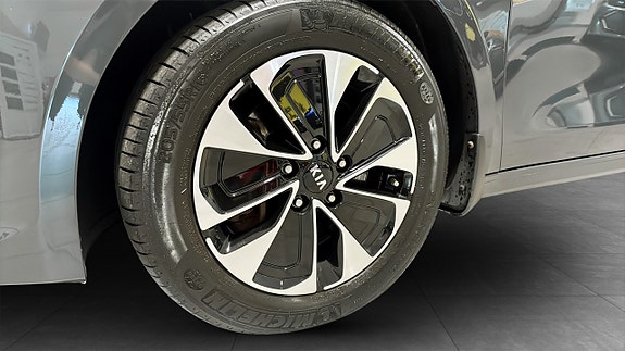 Kia Ceed 9 of 12