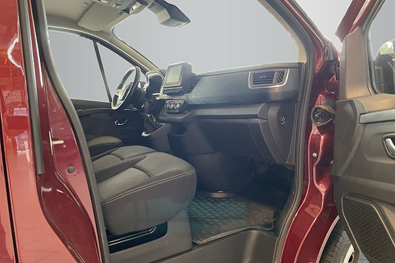 Renault Trafic 8 of 13