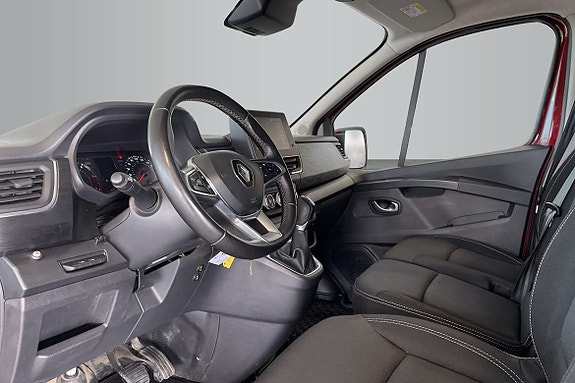 Renault Trafic 7 of 13