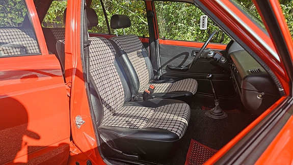 Toyota Starlet 6 of 9