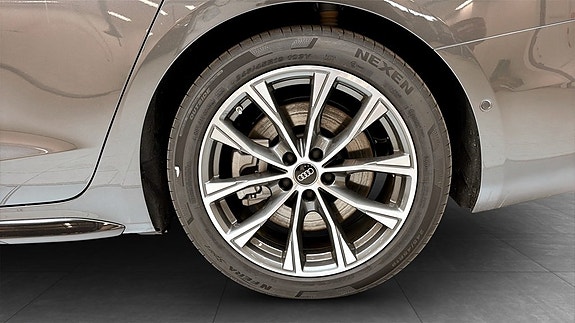 Audi A6 6 of 17