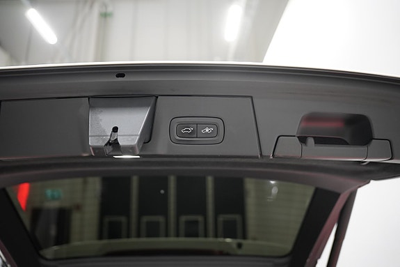 Volvo V90 Cross Country 25 of 25