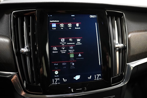 Volvo V90 Cross Country 19 of 25