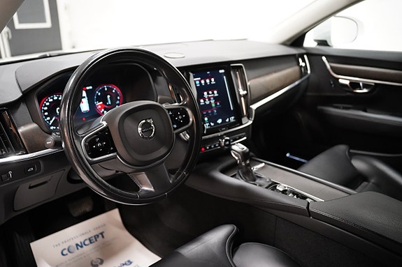 Volvo V90 Cross Country 7 of 25
