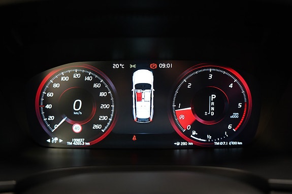 Volvo V90 Cross Country 14 of 25