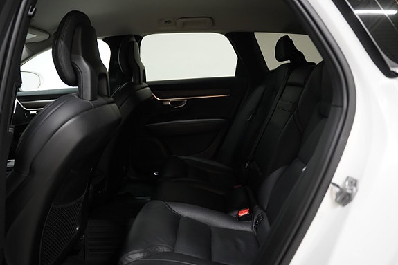 Volvo V90 Cross Country 15 of 25