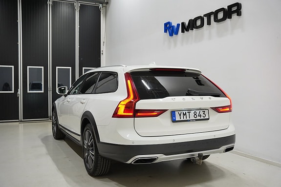 Volvo V90 Cross Country 5 of 25