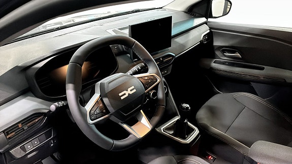 Dacia Sandero 3 of 12