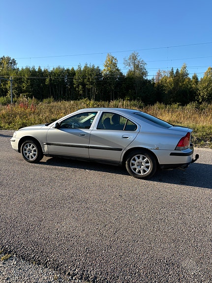 Volvo S60 5 of 9