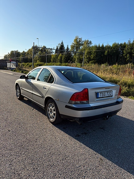 Volvo S60 4 of 9