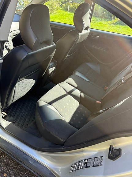 Volvo S60 9 of 9