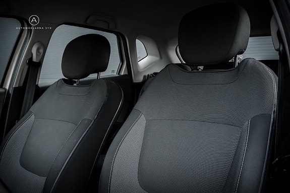Renault Captur 10 of 20