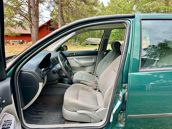 Volkswagen Golf IV 7 of 10