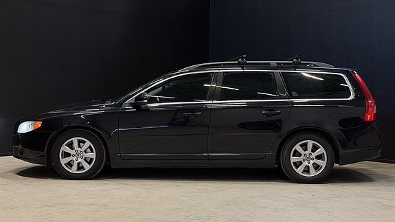 Volvo V70 4 of 25