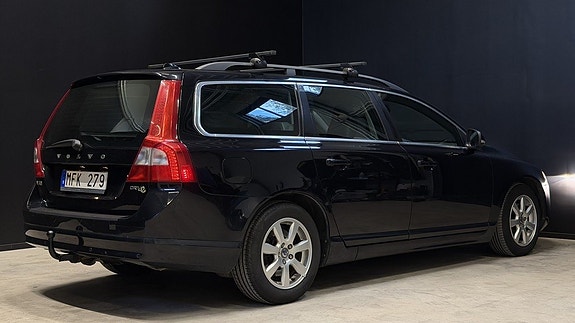 Volvo V70 7 of 25