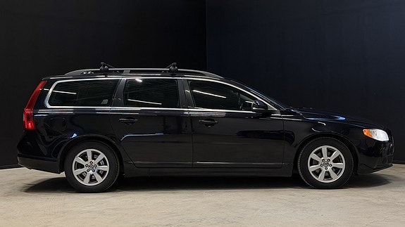 Volvo V70 8 of 25