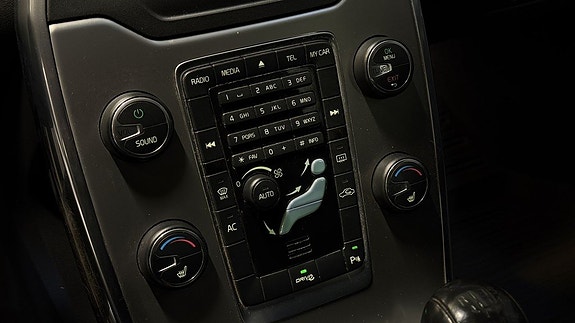 Volvo V70 17 of 25