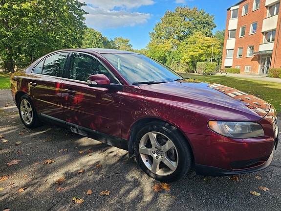 Volvo S80 4 of 6