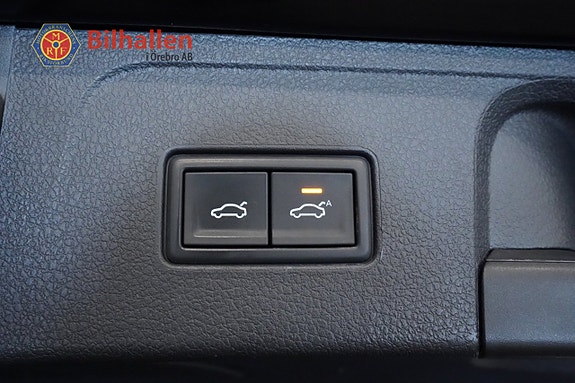 Volkswagen Passat 16 of 26