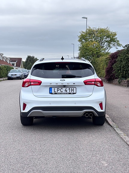Ford Focus 5 of 12