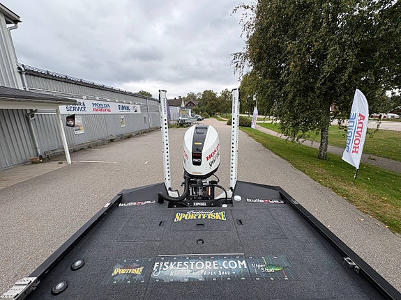 Finval 540 Bass Angler Dubbelkonsol den enda med 150hk Honda 7 of 12