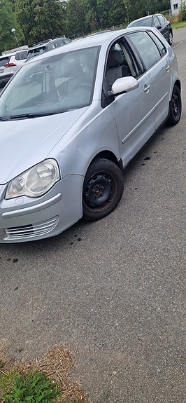 Volkswagen Polo 2 of 10
