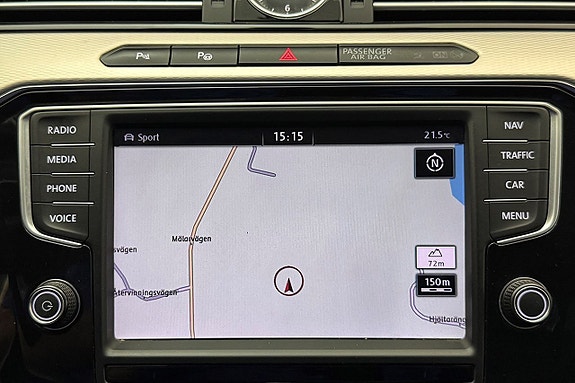 Volkswagen Passat 19 of 28