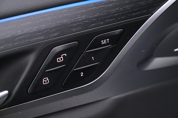 BMW iX3 12 of 27