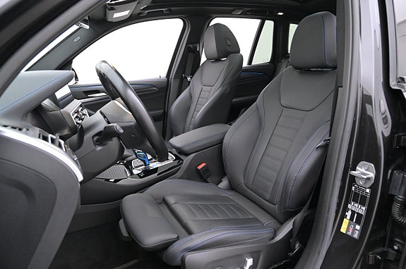 BMW iX3 10 of 27