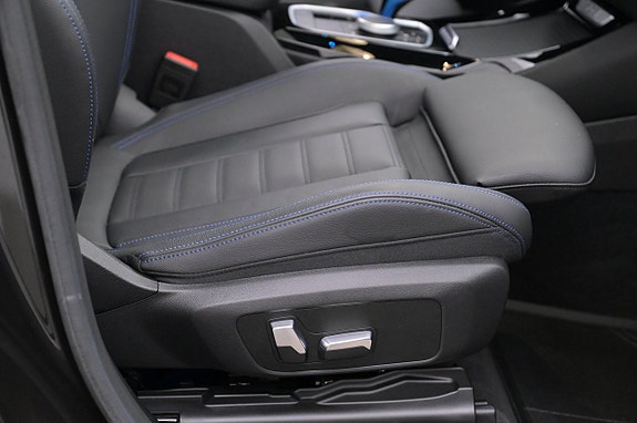 BMW iX3 16 of 27