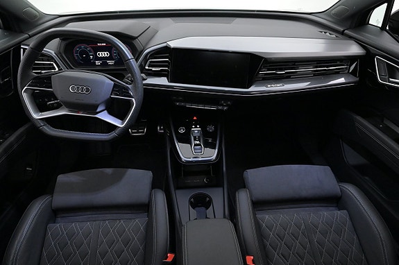 Audi Q4 e-tron 6 of 27